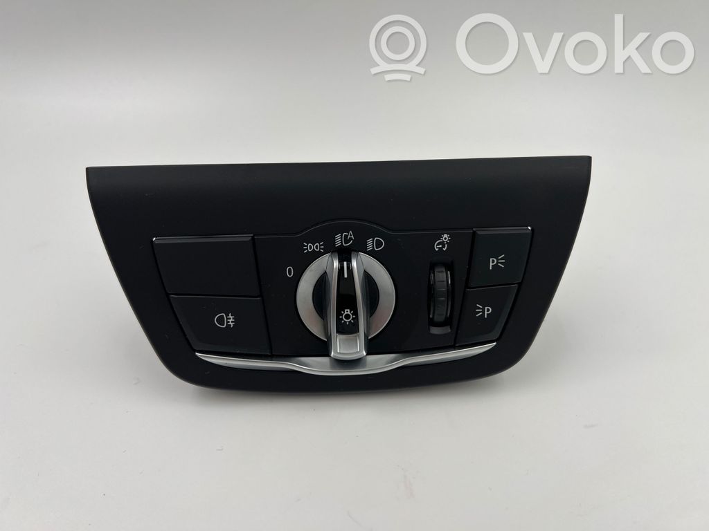 Panel lighting control switch   9472965,9472965