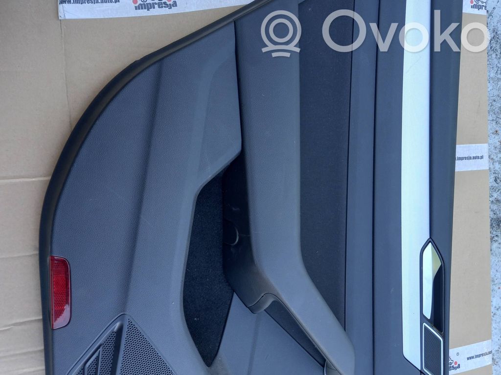 Volkswagen PASSAT B8 Boczki / Poszycie drzwi tylnych 