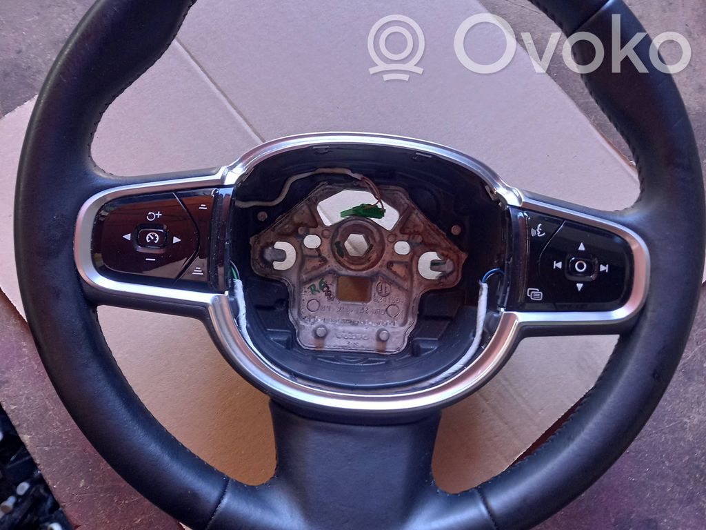 Volvo S90, V90 Volante 