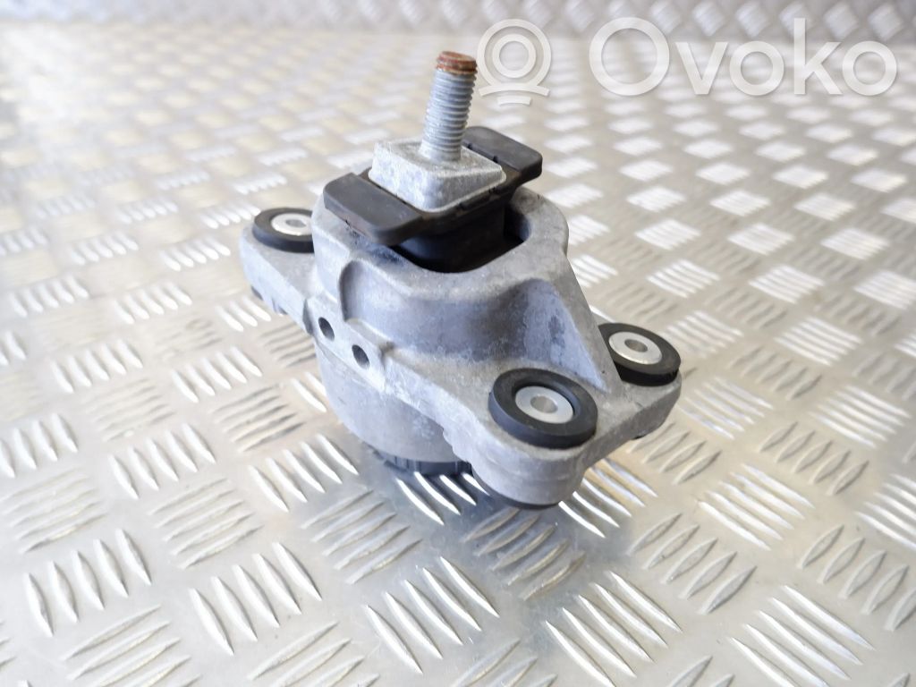 Land Rover Range Rover Sport L494 Engine mount bracket 