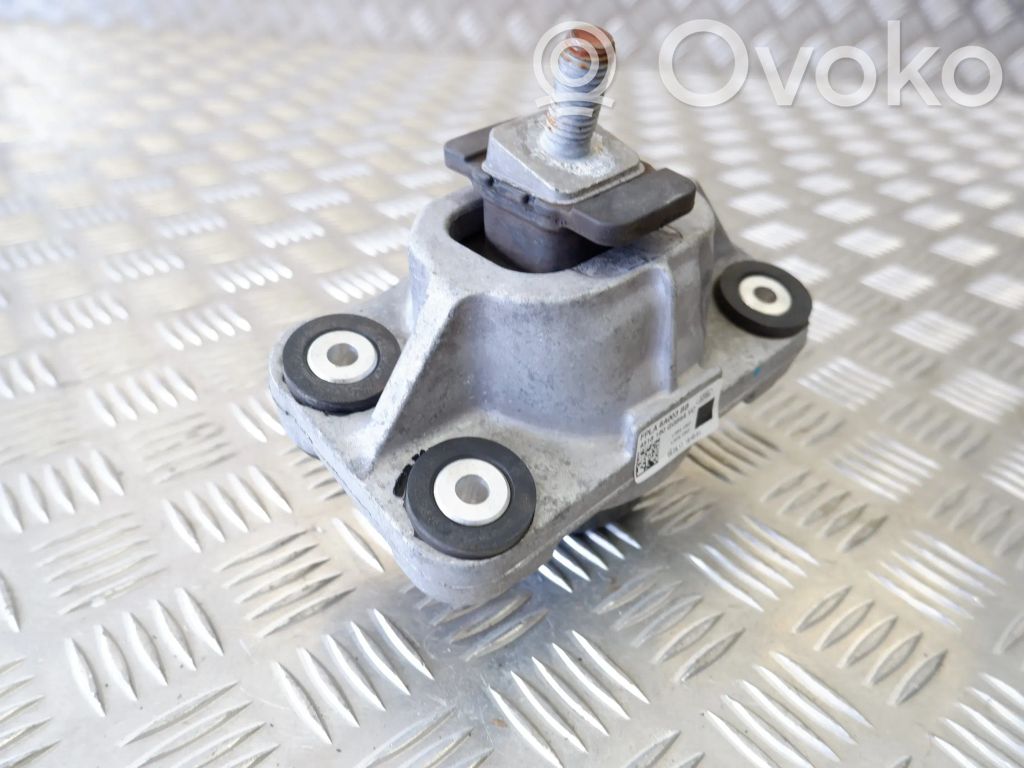 Land Rover Range Rover Sport L494 Engine mount bracket 