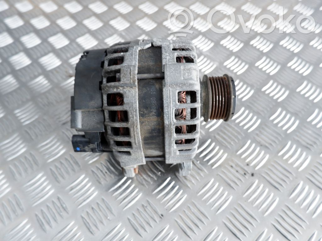 Volkswagen PASSAT B7 Ģenerators 