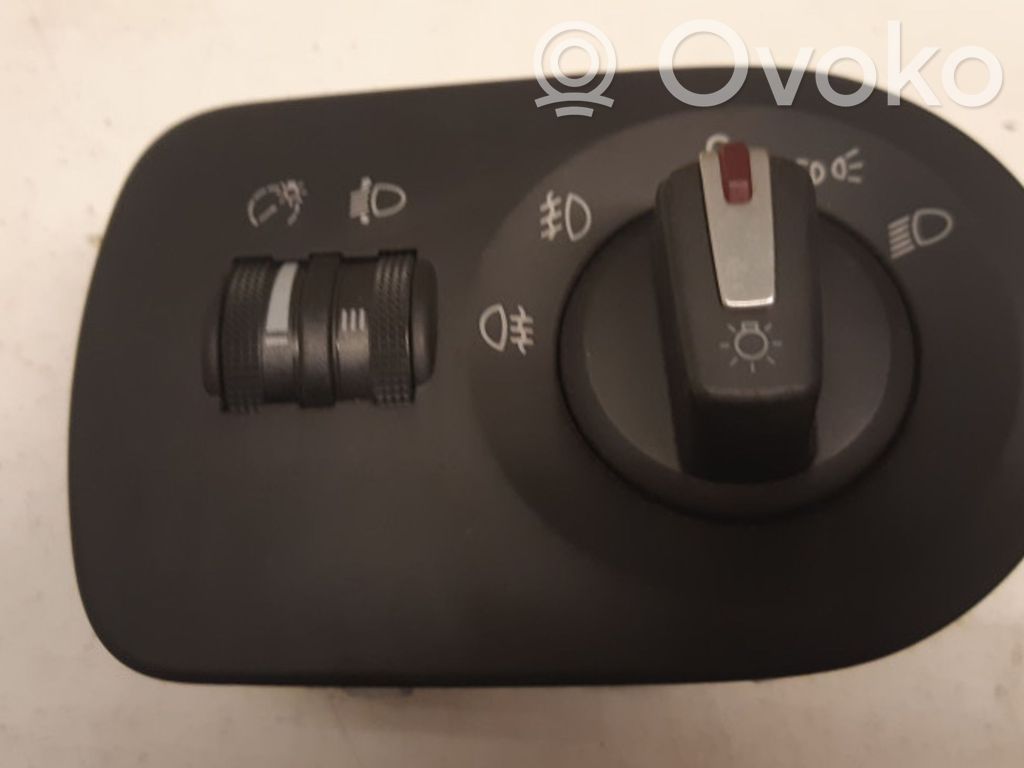 Seat Leon (1P) Interruptor de luz 