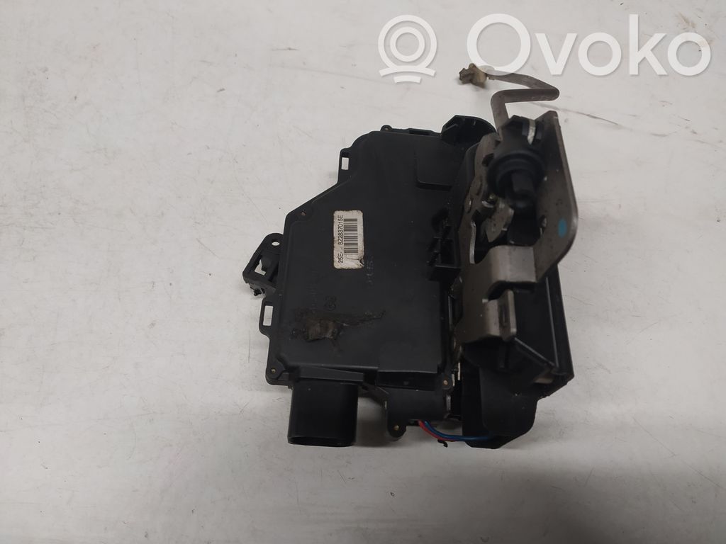 Audi A2 Front door lock 