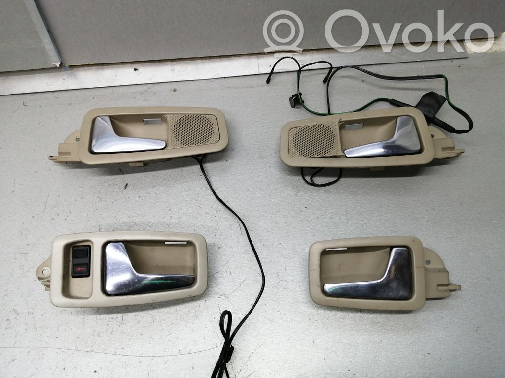 Audi A8 S8 D2 4D Manecilla interna puerta delantera 