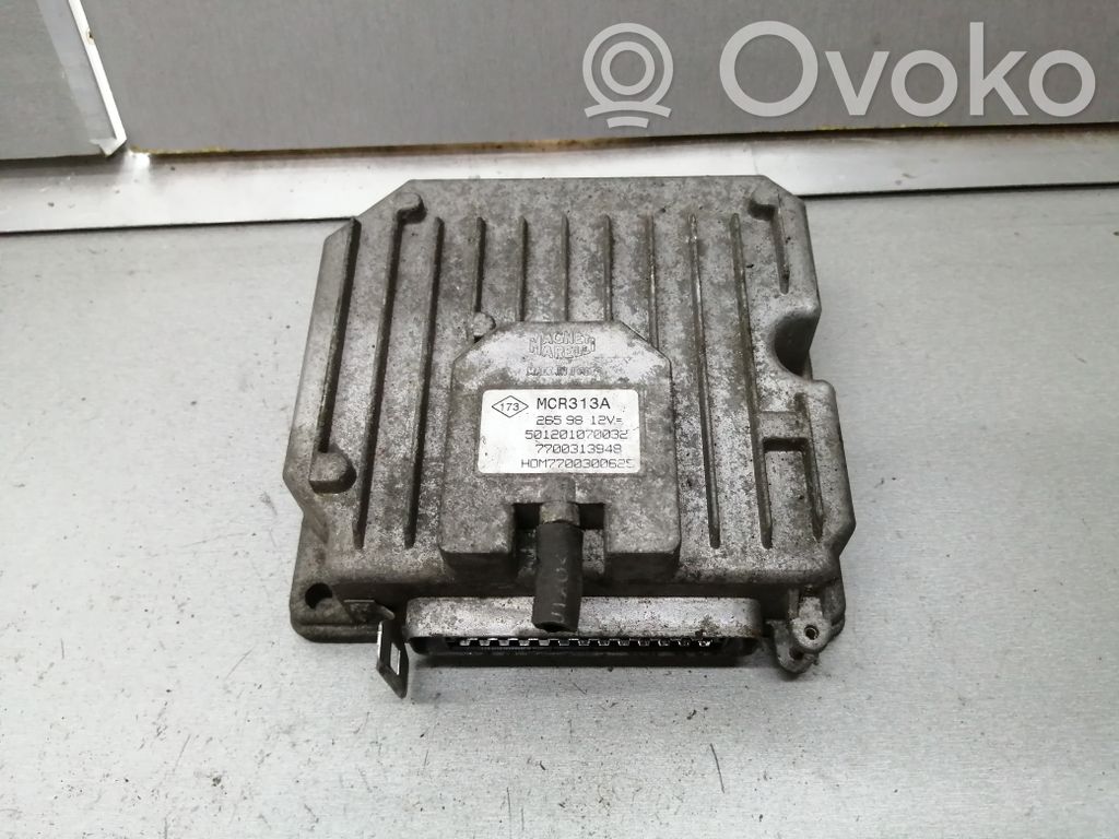 Renault Master I Engine control unit/module 