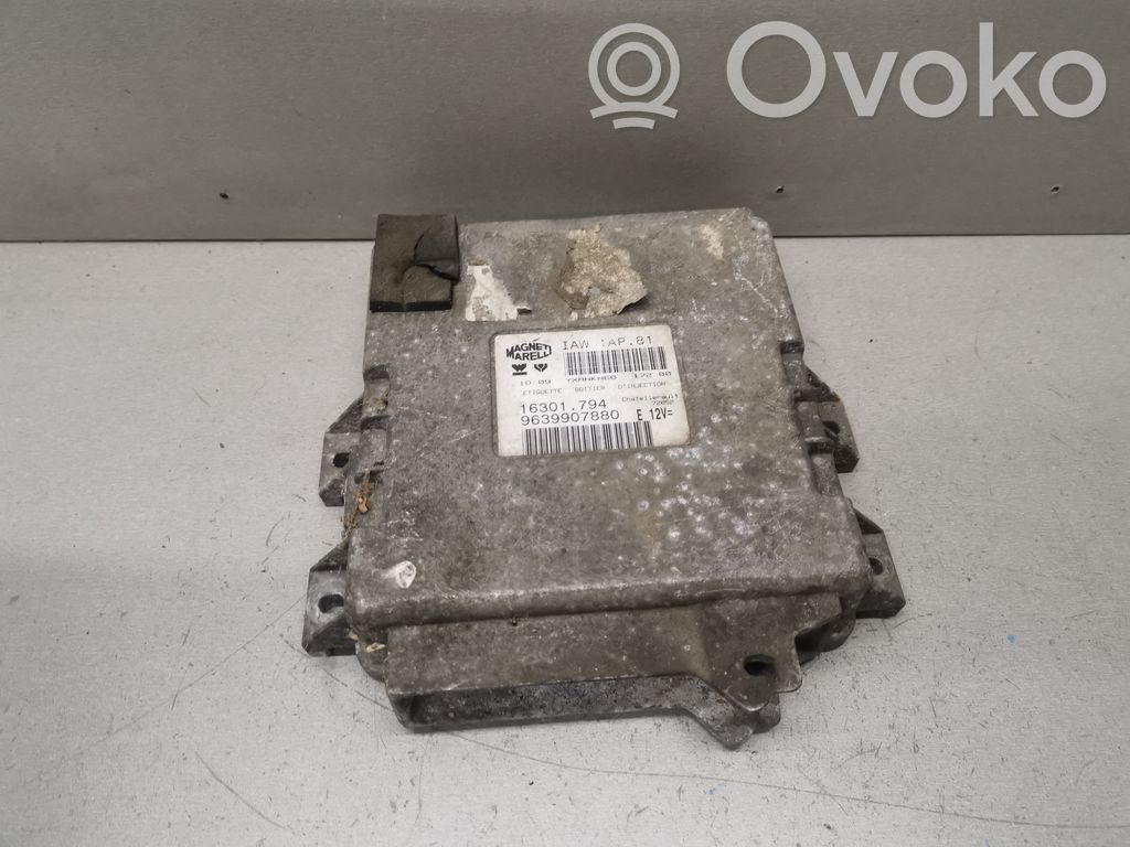 Peugeot 206 Engine control unit/module 