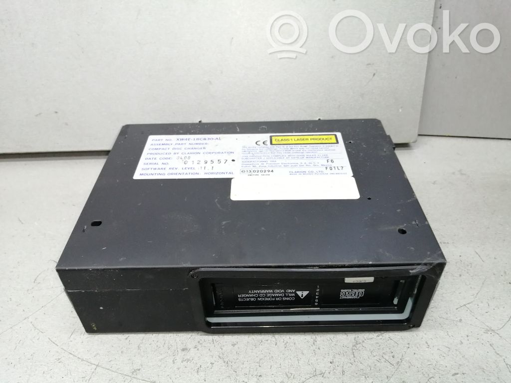 Jaguar S-Type CD/DVD changer 