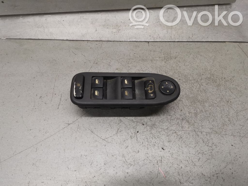Citroen C5 Electric window control switch 