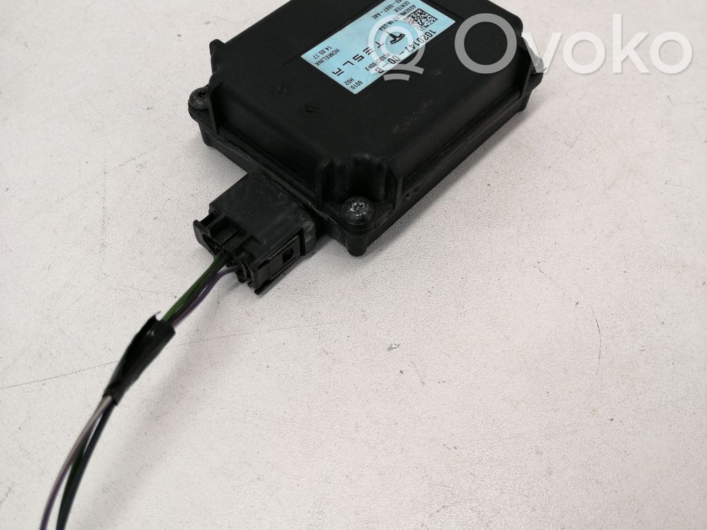 Tesla Model X Other control units/modules 