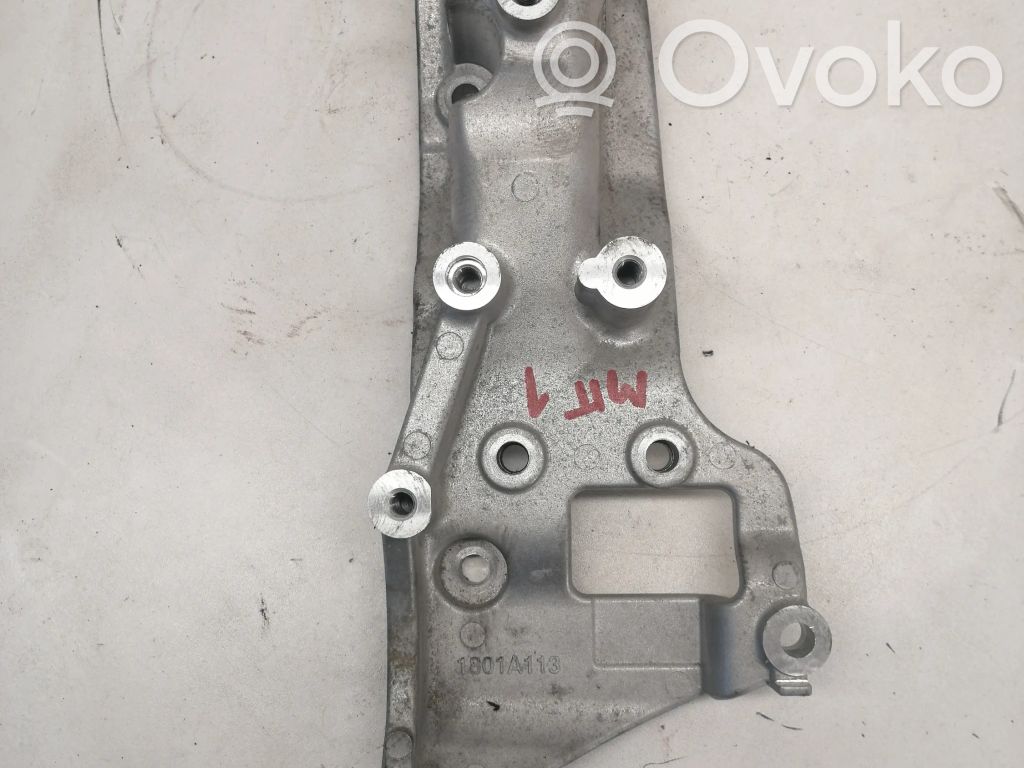 Mitsubishi Outlander Generator/alternator bracket 