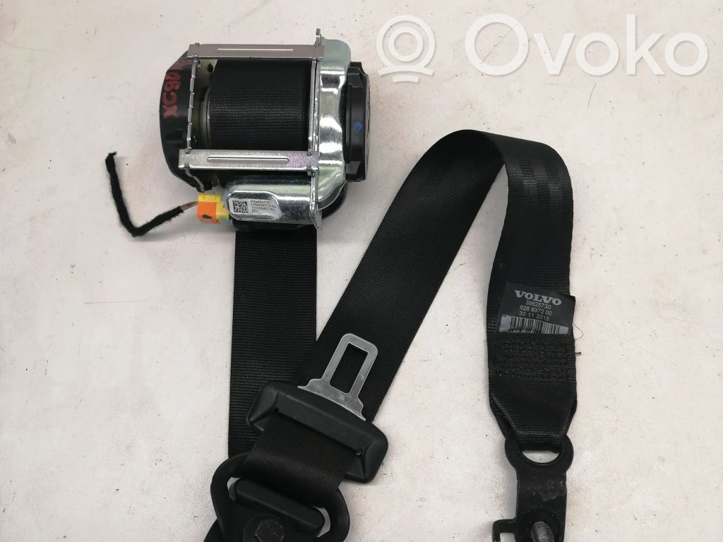 Volvo XC90 Cinturón trasero 