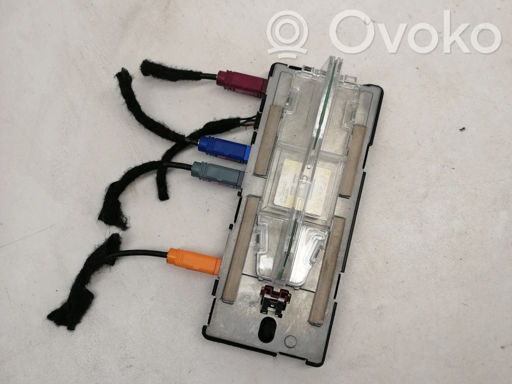 Volvo XC90 GPS-pystyantenni 