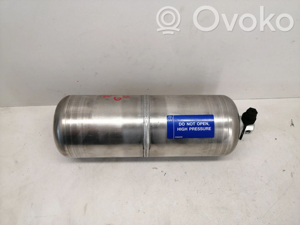Volvo XC90 Zbiornik powietrza tylnego zawieszenia pneumatycznego 