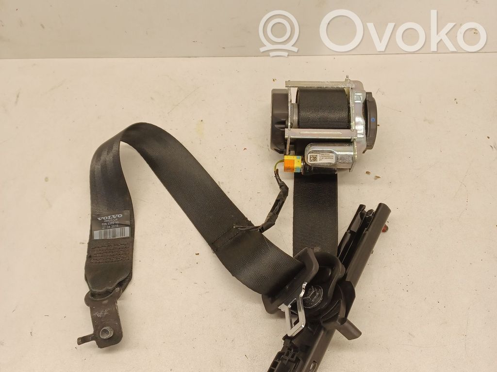 Volvo XC90 Cinturón trasero 