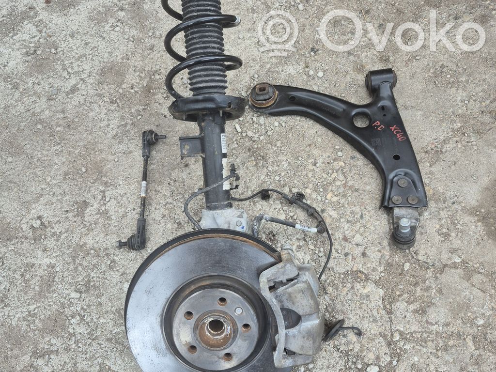 Volvo XC40 Fuzetă butuc roată față 