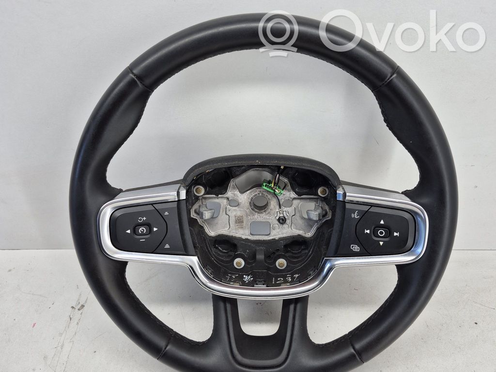 Volvo XC40 Volante 