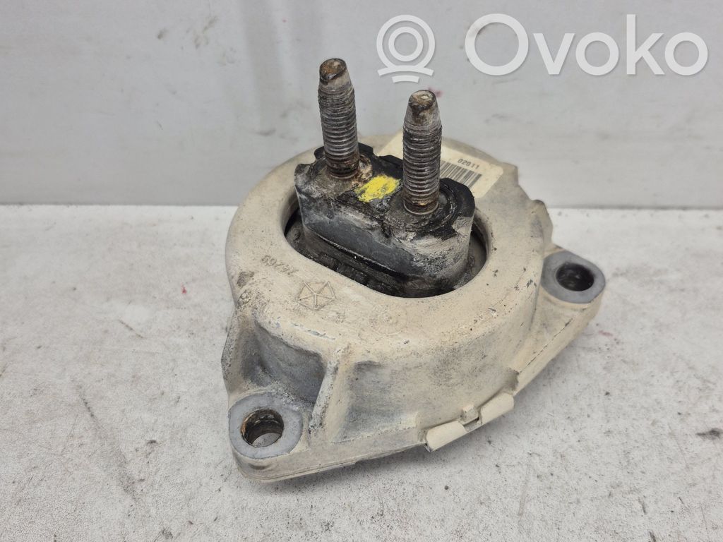 Dodge Durango Gearbox mount 