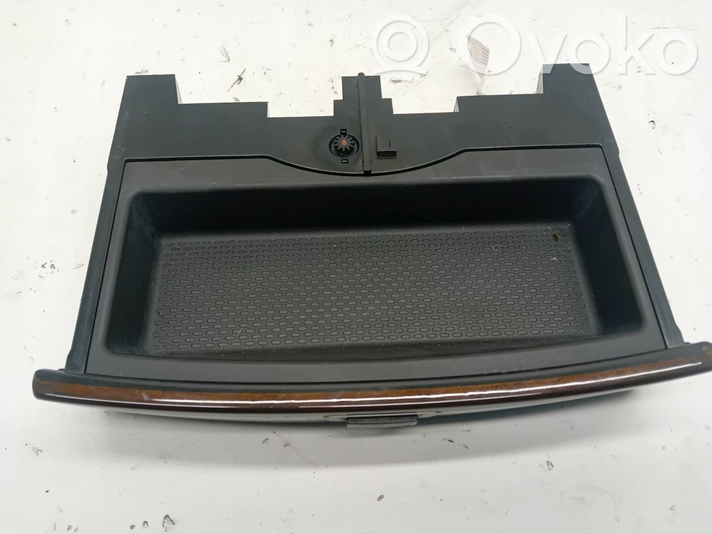BMW 7 E65 E66 Autres pièces intérieures 