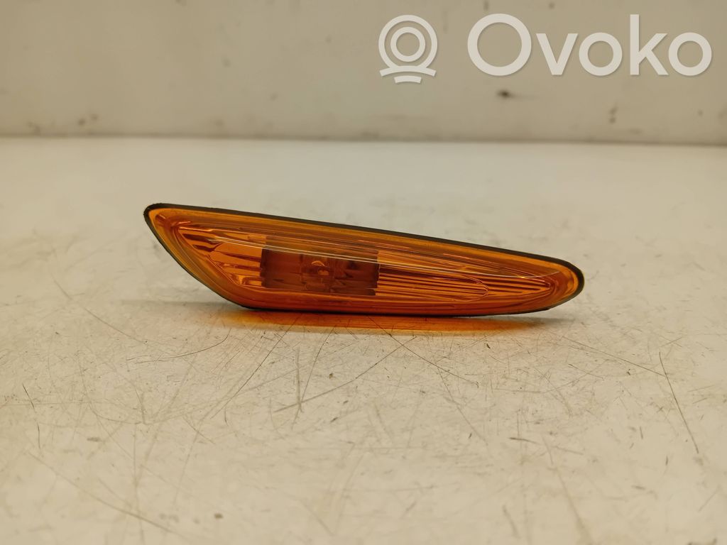 BMW X3 E83 Front fender indicator light 
