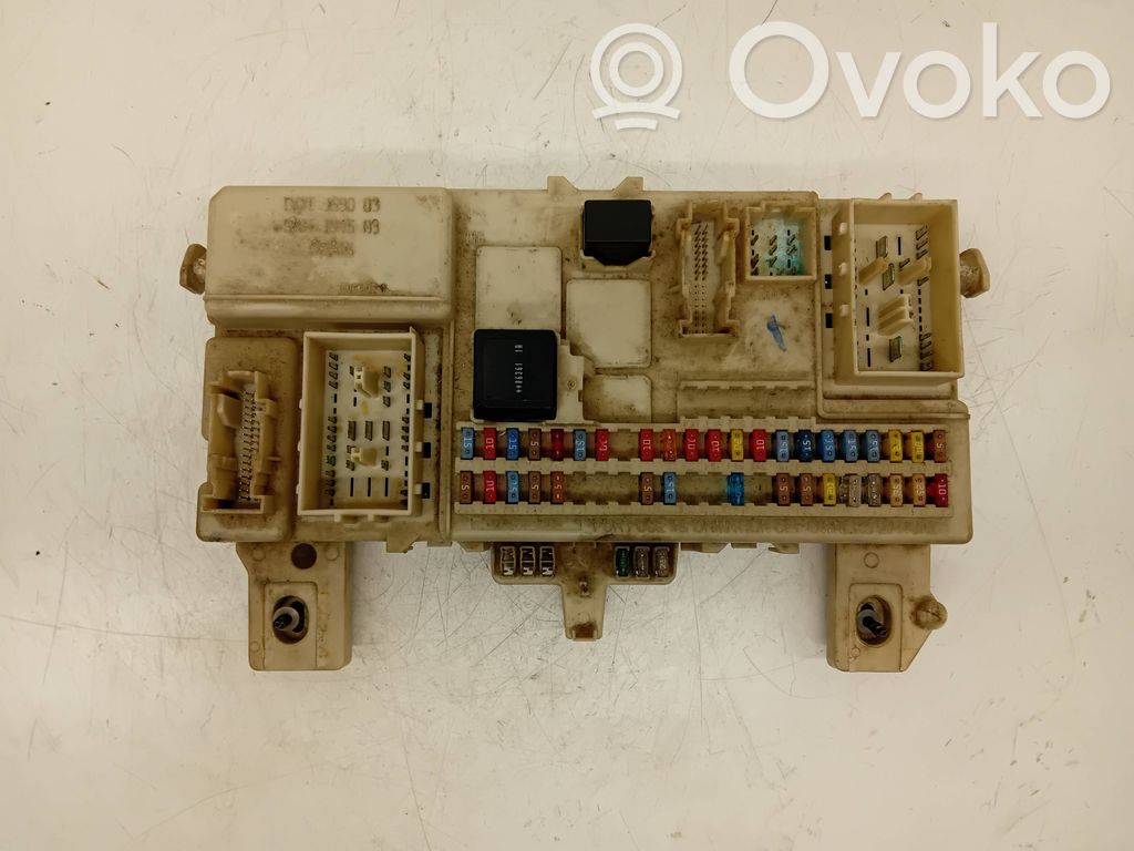 Volvo V50 Módulo de fusible 