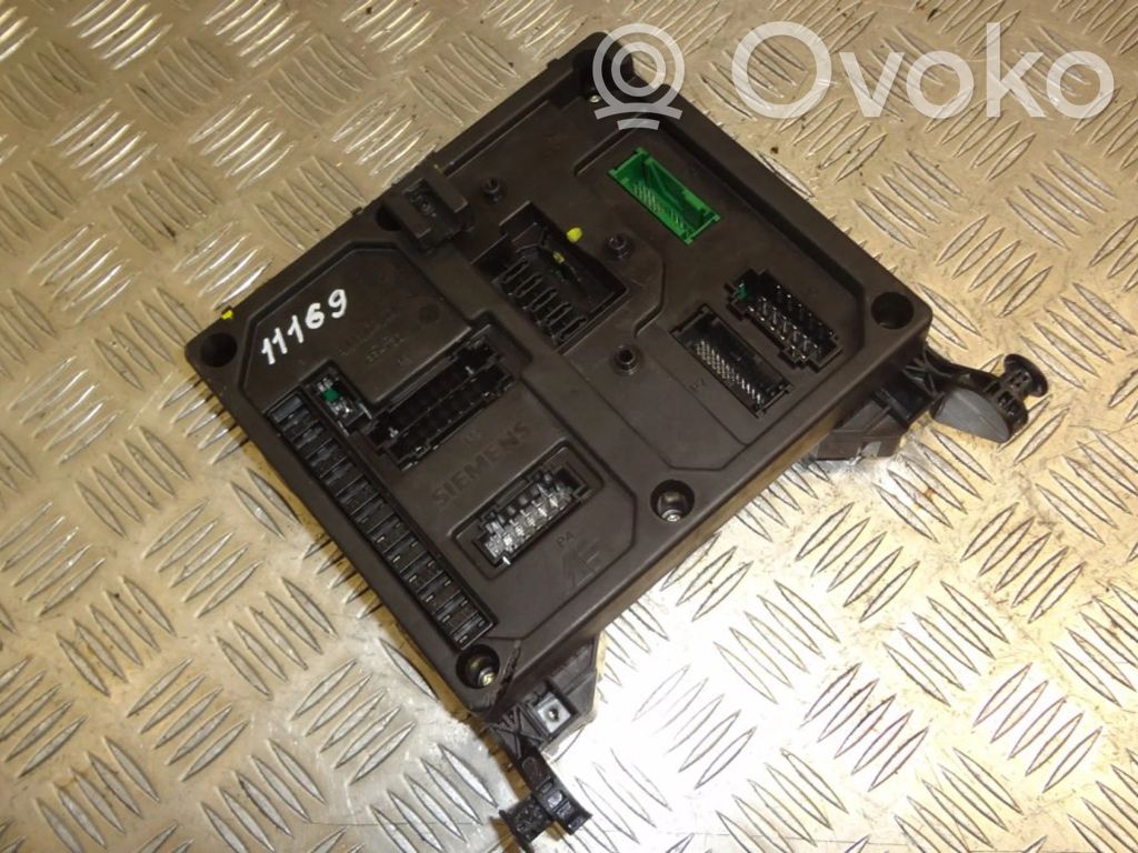 Ford Galaxy Door central lock control unit/module 