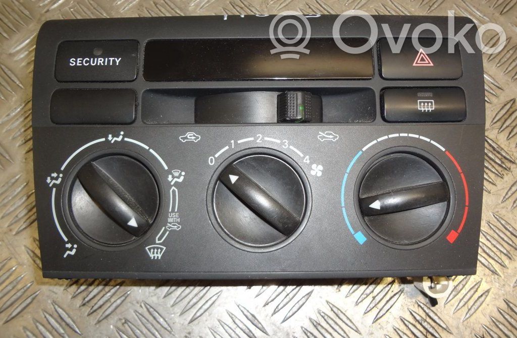 Toyota Corolla E120 E130 Climate control unit 