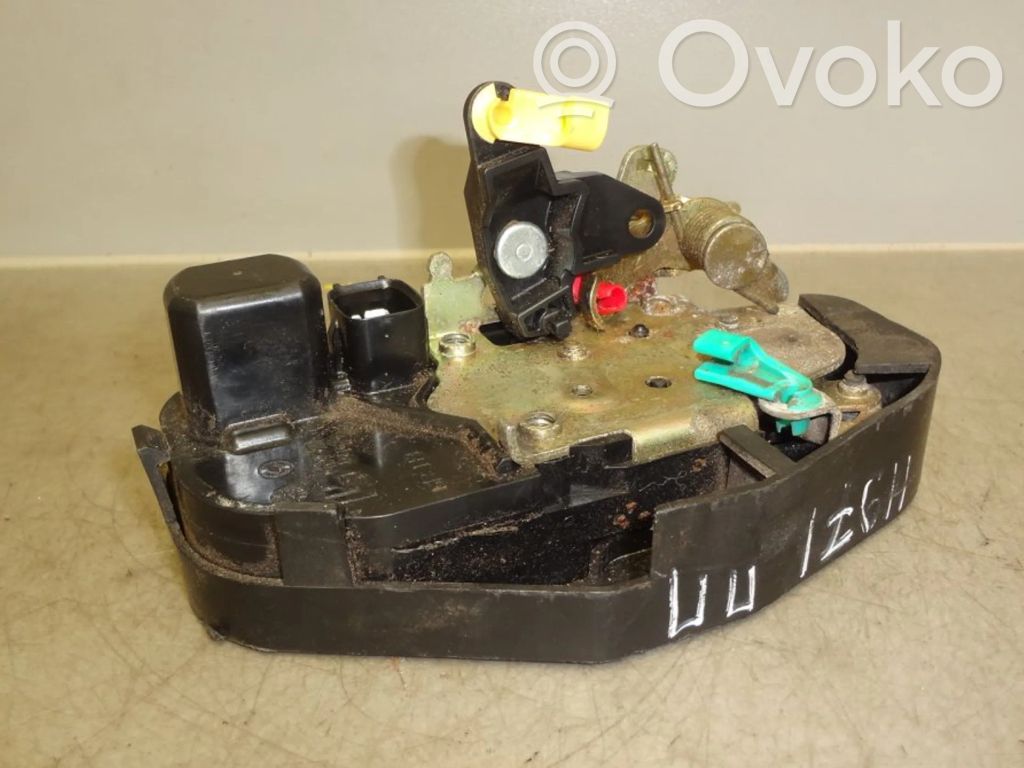Chrysler 300 - 300C Front door lock 