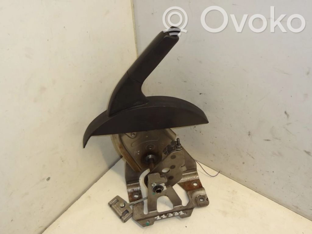 Nissan Qashqai Dźwignia hamulca ręcznego 