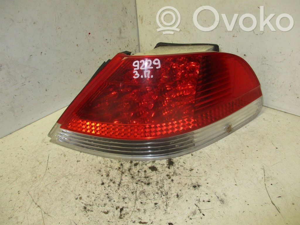 BMW 7 E65 E66 Galinis žibintas kėbule 