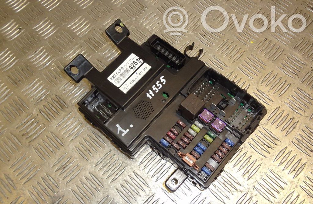 KIA Carnival Juego de caja de fusibles 