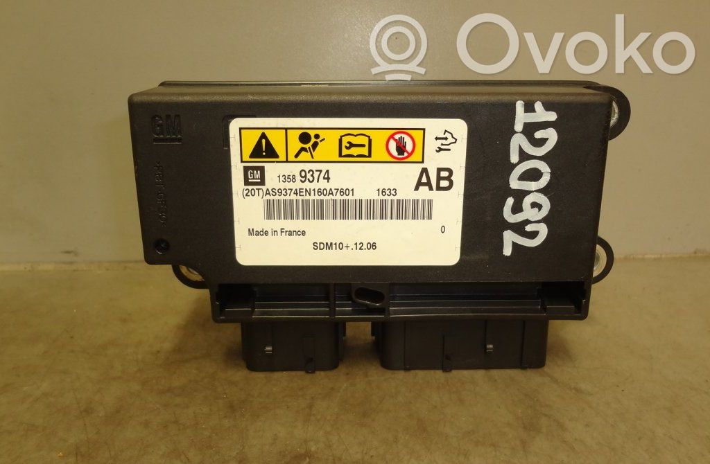 Airbag control unit/module   13589374
