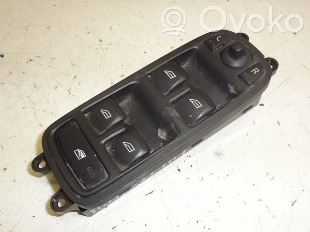 Electric window control switch   31334349