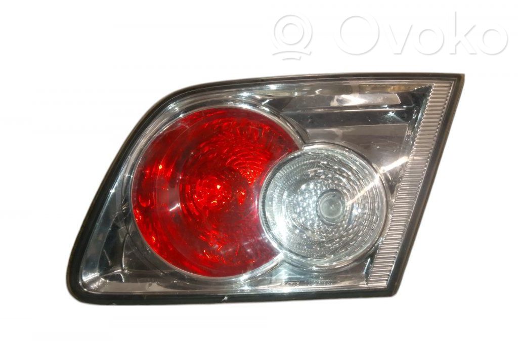 Tailgate rear/tail lights