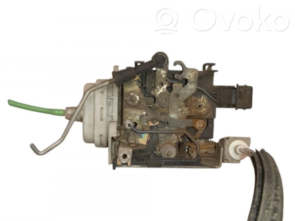 Audi A6 S6 C4 4A Etuoven lukko 