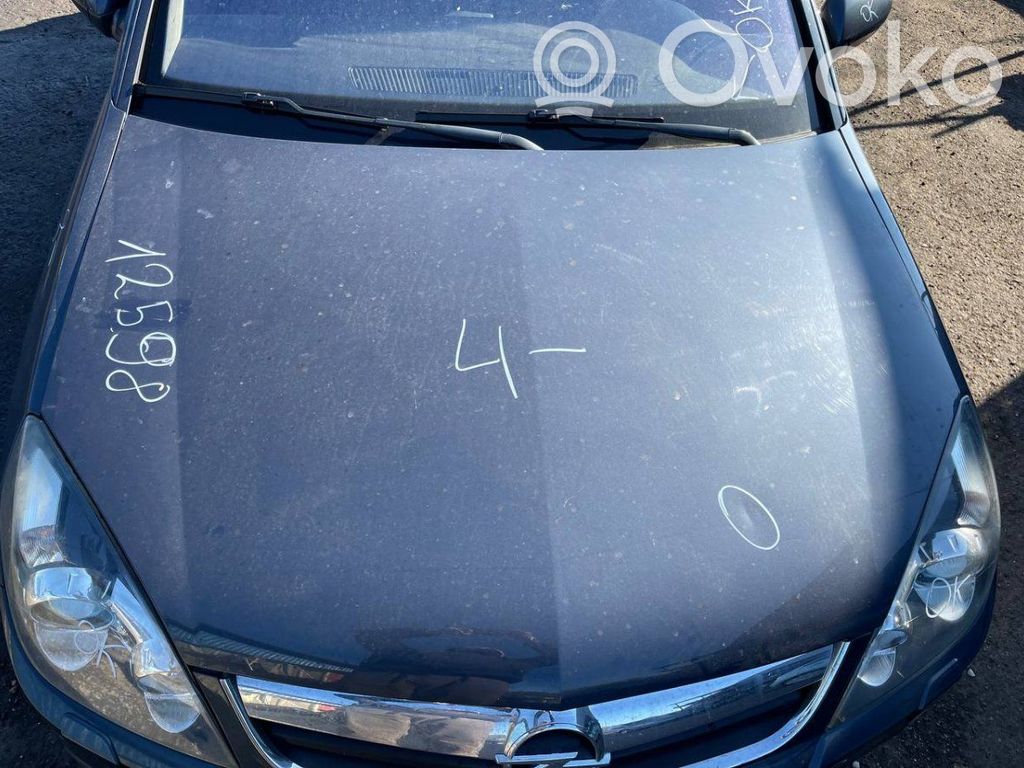 Opel Signum Konepelti 