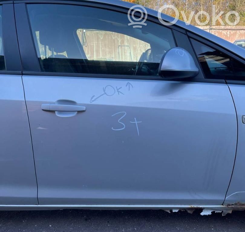 Opel Astra J Front door 