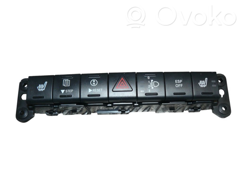 Dodge Avenger A set of switches 