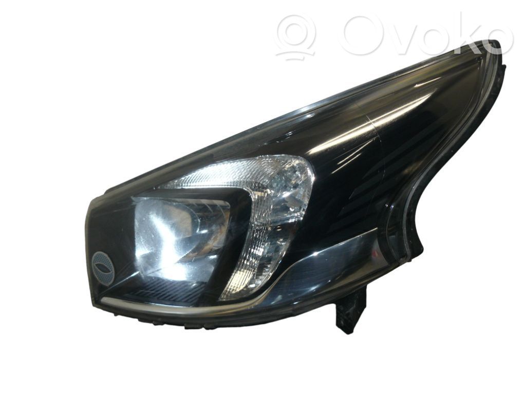 Opel Vivaro Far 