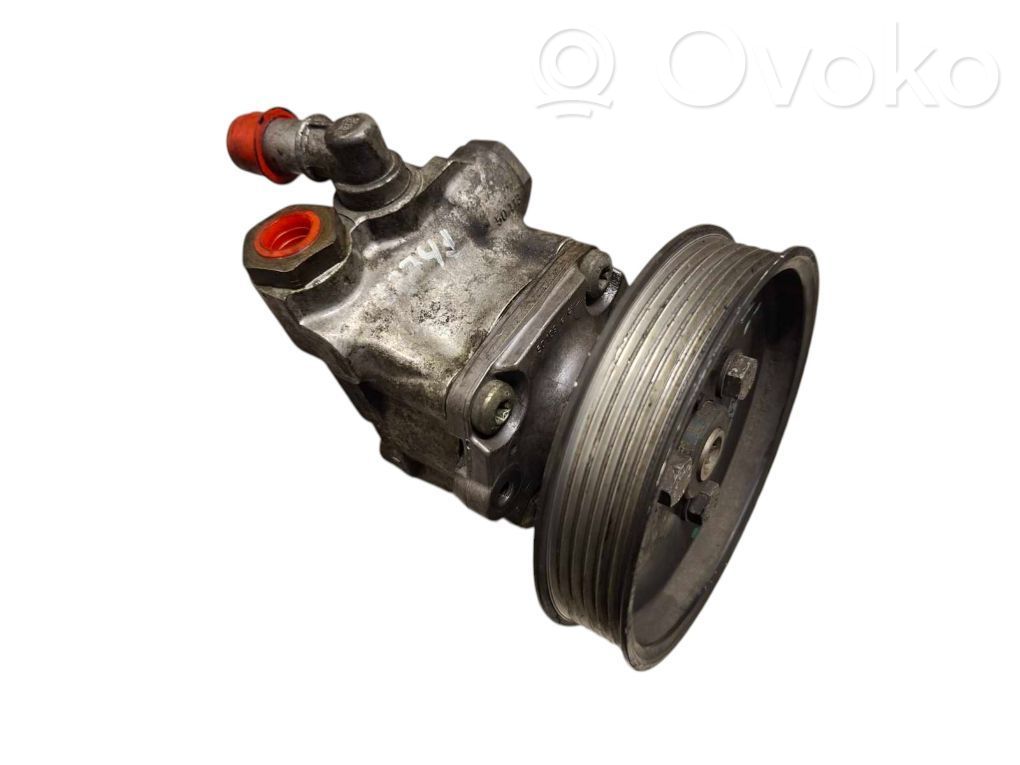BMW X3 E83 Power steering pump 