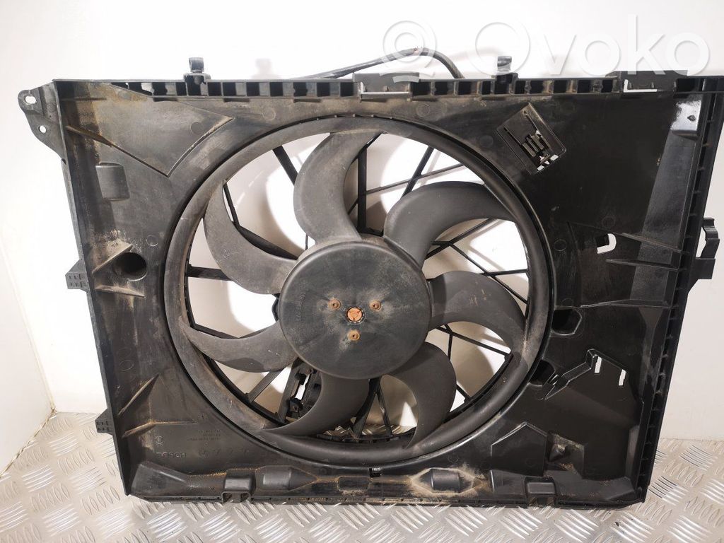 BMW 3 E90 E91 Elektrisks radiatoru ventilators 