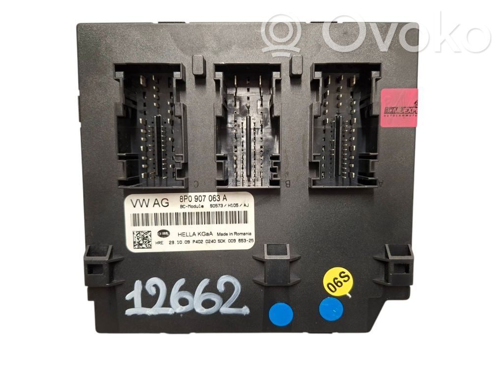 Audi A3 S3 8P Oven keskuslukituksen ohjausyksikön moduuli 