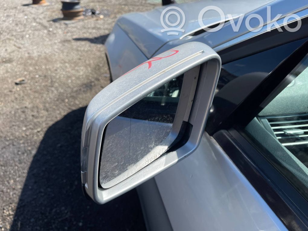 Mercedes-Benz E W212 Elektryczne lusterko boczne drzwi przednich 