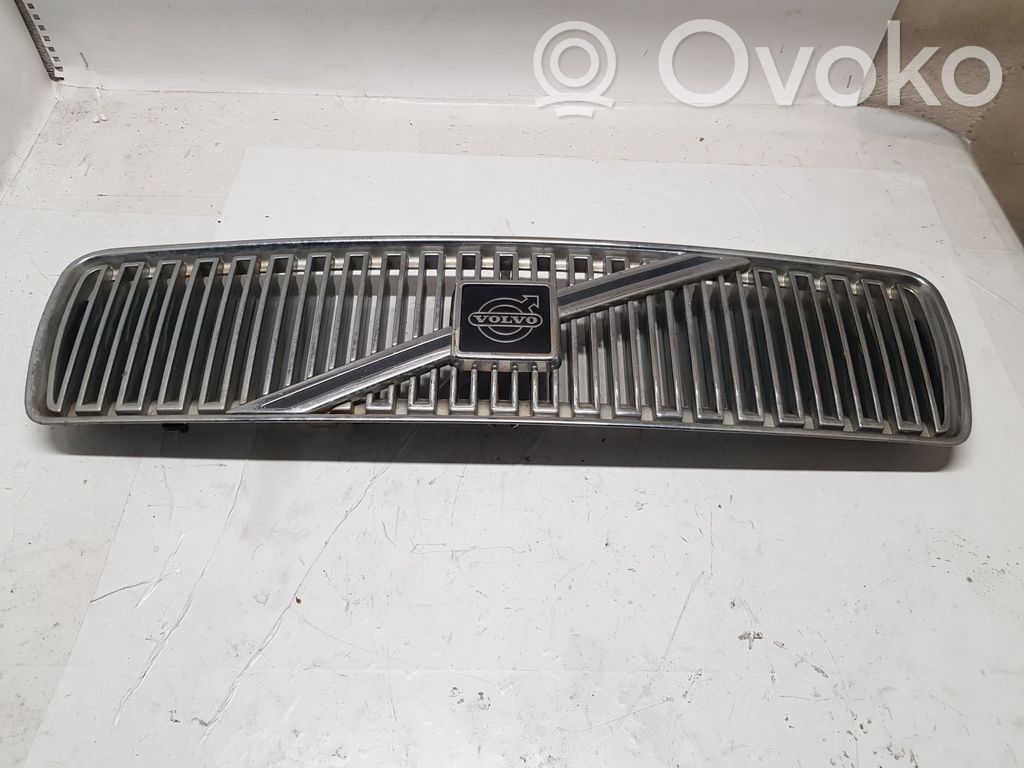 Volvo 440 Front grill 