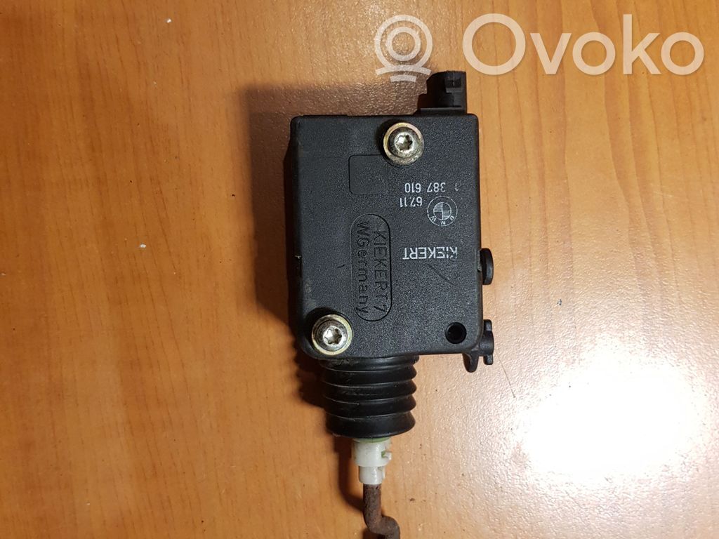 BMW 3 E36 Motor de bloqueo de puertas 