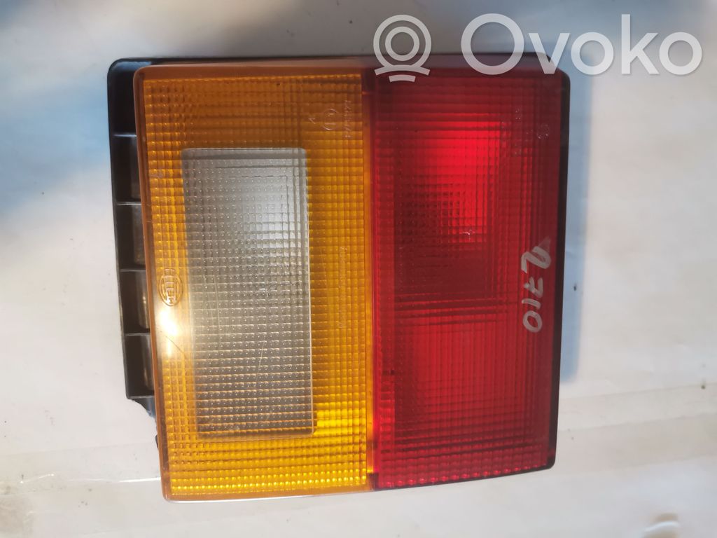 Audi 80 90 B2 Takaluukun takavalot 