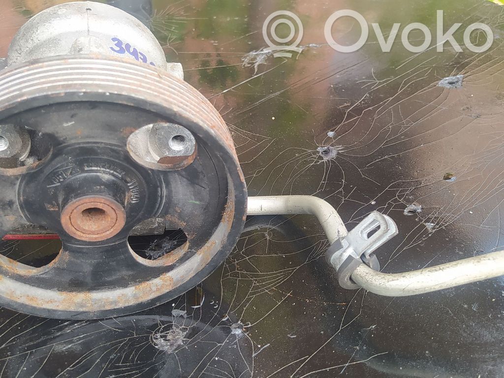Volvo S40 Ohjaustehostimen pumppu 
