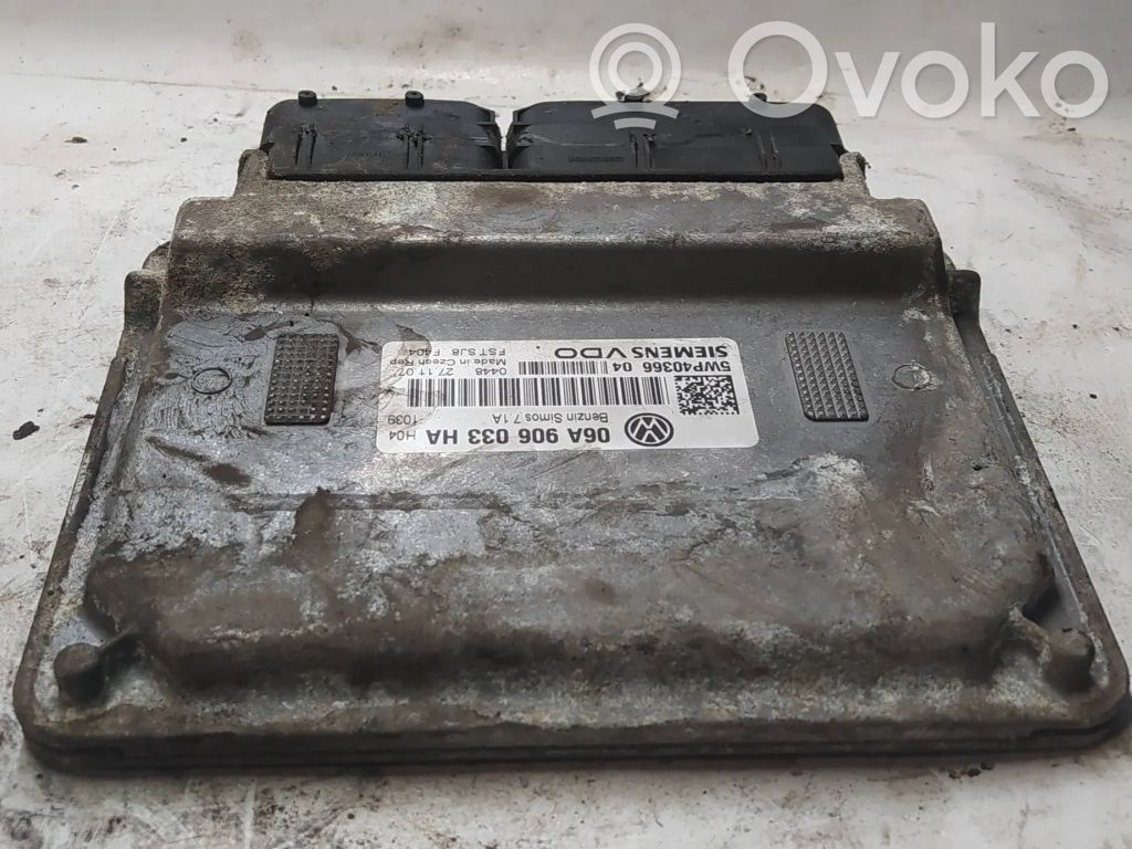 Engine control unit/module   06A906033HA,5WP40366