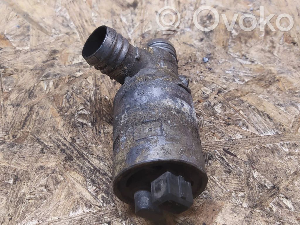 BMW 3 E36 Régulateur de ralenti 