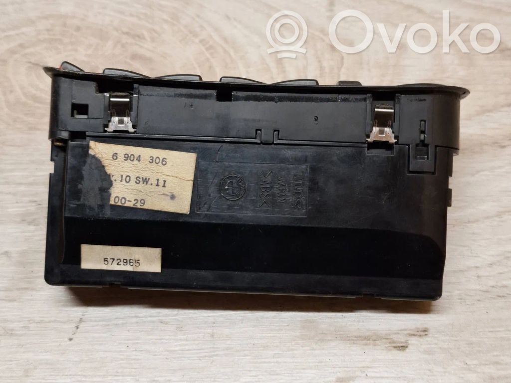 Electric window control switch   6904306,572965,10SW11